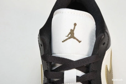 DC0774-200 1 Jordan  Low 0727